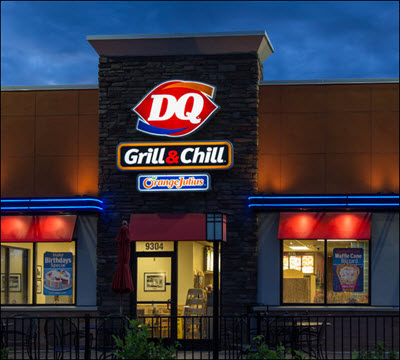 A picture of the exterior view of a Dairy Queen restaurant.